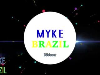 Festa melakukan myke parte 2 -muita putaria e sacanagem total&period; yang surubada rolou solta com yang mulherada pelada e louca para foder