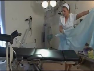 Tremendous 護士 在 黃褐色 絲襪 和 腳跟 在 醫院 - dorcel