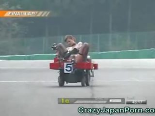 Vicces japán xxx csipesz race!